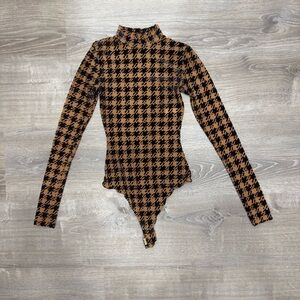 naked wardrobe Tan and Black Houndstooth Long Sleeve Mock Neck Bodysuit
